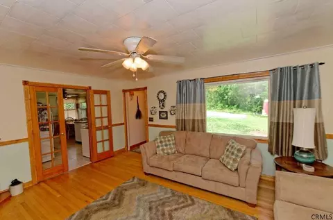37 Upper Parker Rd, Selkirk, NY 12158 photo 7