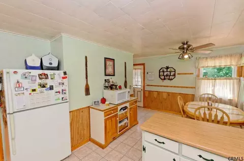 37 Upper Parker Rd, Selkirk, NY 12158 photo 10