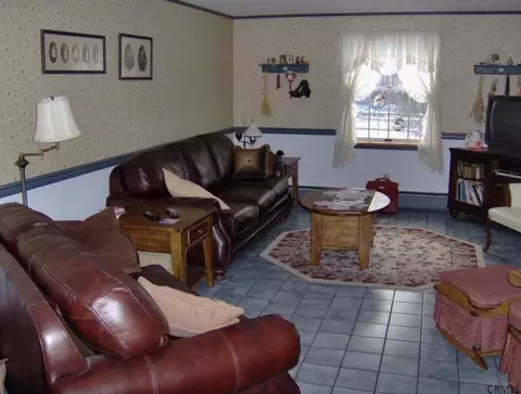 20 Hackett St, Selkirk, NY 12158 photo 8