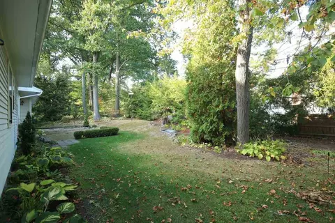 11 Macaffer Dr, Menands, NY 12204 photo 24