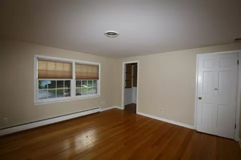 11 Macaffer Dr, Menands, NY 12204 photo 18