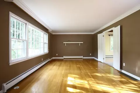 11 Macaffer Dr, Menands, NY 12204 photo 5
