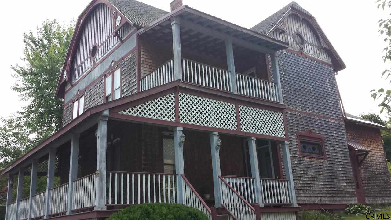 82 E Main St, Johnstown, NY 12095 photo 1