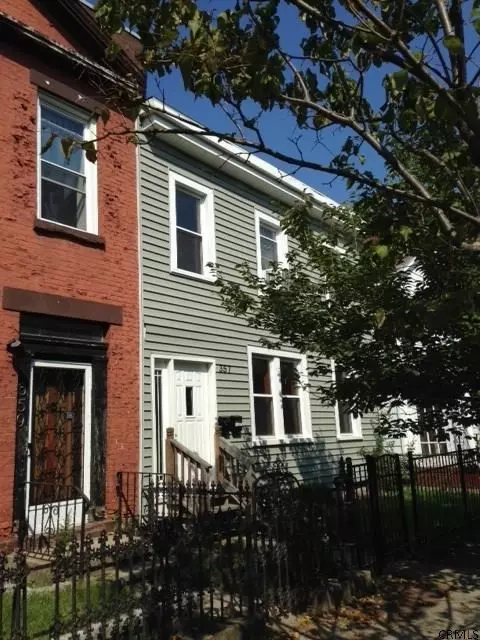 357 Third St, Troy, NY 12180 photo 2