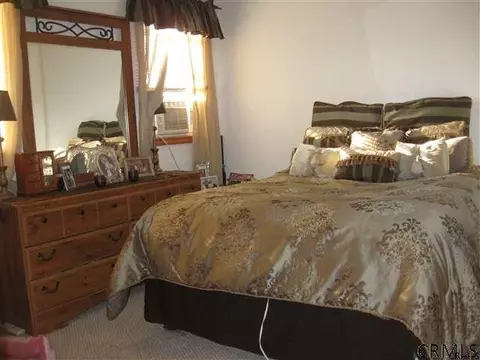 357 Third St, Troy, NY 12180 photo 5