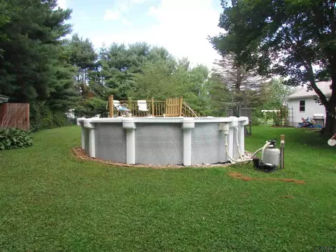 114 Della Valle Dr, Amsterdam, NY 12010 photo 7