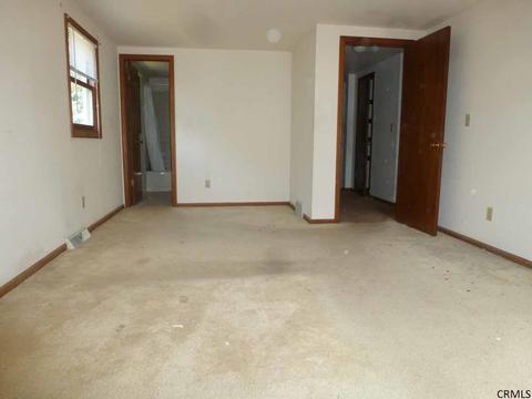 44 Hancock Dr, Glenmont, NY 12077 photo 13
