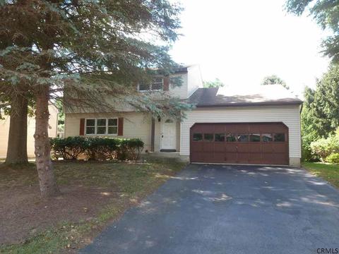 44 Hancock Dr, Glenmont, NY 12077 photo 2