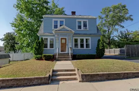 16 School St, Schenectady, NY 12304 photo 1
