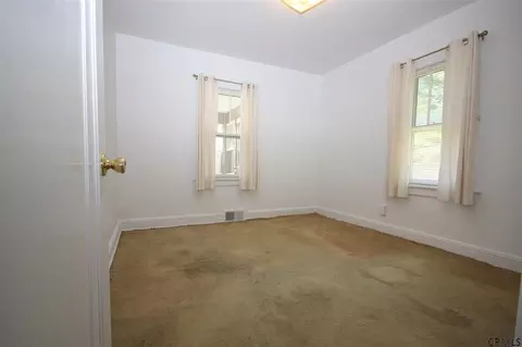 85 Orchard St, Delmar, NY 12054 photo 11