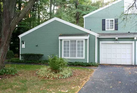 21 Willow Dr, Delmar, NY 12054 photo 1