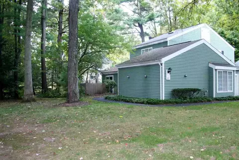 21 Willow Dr, Delmar, NY 12054 photo 2
