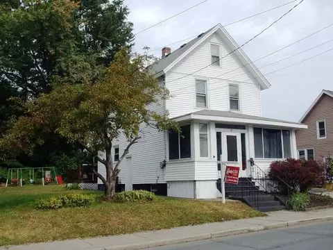 46 Wagner Ave, Schenectady, NY 12304 photo 2