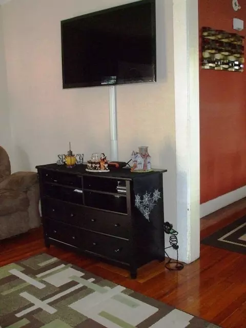 46 Wagner Ave, Schenectady, NY 12304 photo 4