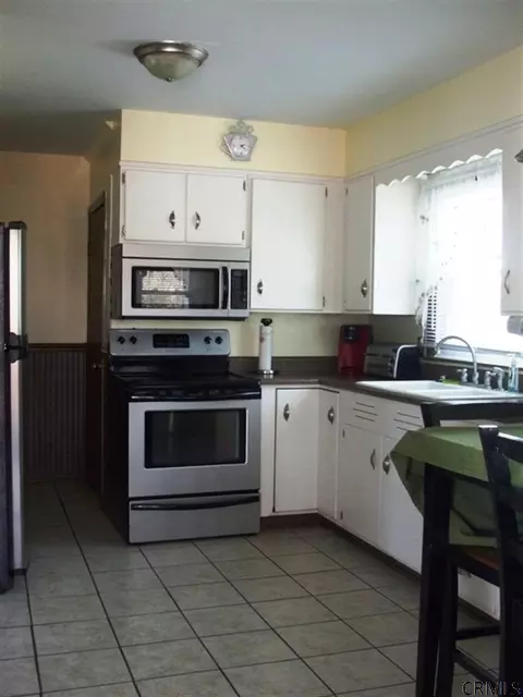 46 Wagner Ave, Schenectady, NY 12304 photo 8