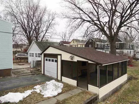 1043 Keyes Ave, Schenectady, NY 12309 photo 14