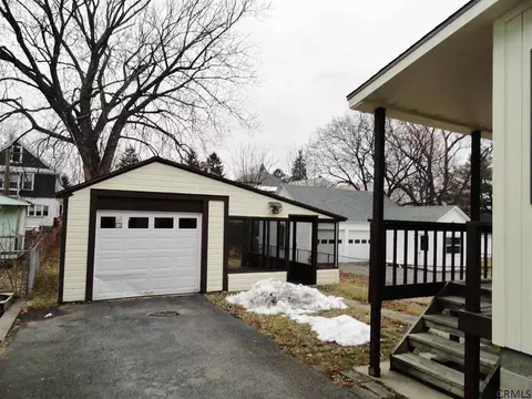 1043 Keyes Ave, Schenectady, NY 12309 photo 13