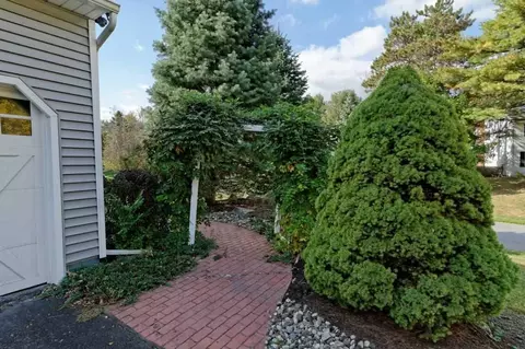 38 Carstead Dr, Slingerlands, NY 12159 photo 22
