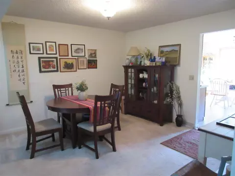 5 Constitution Dr, Glenmont, NY 12077 photo 6