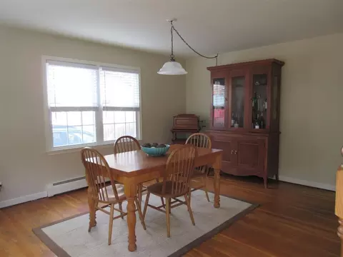17 Brookview Ave, Delmar, NY 12054 photo 2