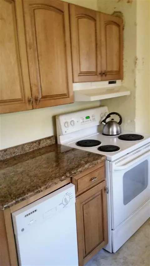441 Consaul Rd, Schenectady, NY 12304 photo 4
