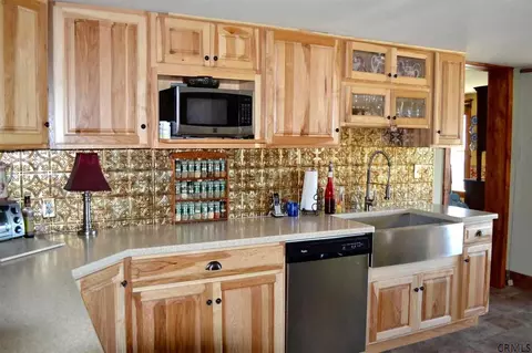 247 Klapmeyer Rd, Amsterdam, NY 12010 photo 6