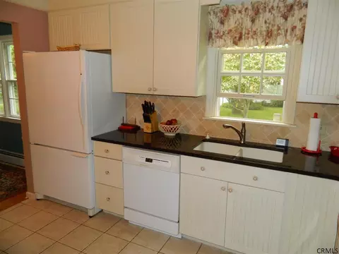 3292 E Lydius St, Schenectady, NY 12303 photo 12