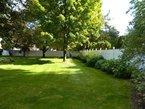 3292 E Lydius St, Schenectady, NY 12303 photo 3