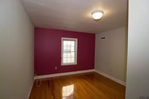 1305 Keyes Ave, Schenectady, NY 12309 photo 16