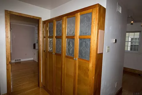 1305 Keyes Ave, Schenectady, NY 12309 photo 10