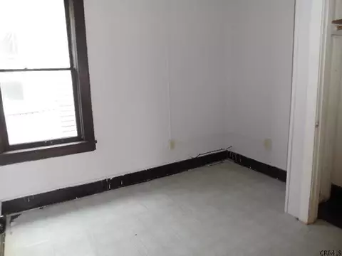 714 Beaver St, Schenectady, NY 12308 photo 6