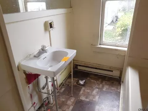 714 Beaver St, Schenectady, NY 12308 photo 15