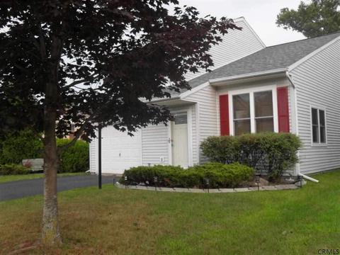 402 Chadwick Rd, Schenectady, NY 12304 photo 1