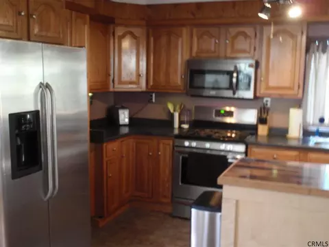 1130 Keyes Ave, Schenectady, NY 12309 photo 4