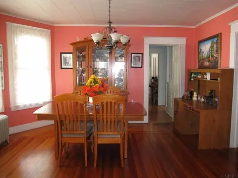 822 Hampton Ave, Schenectady, NY 12309 photo 9