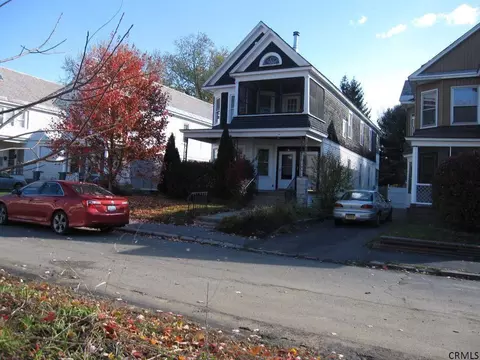 822 Hampton Ave, Schenectady, NY 12309 photo 1