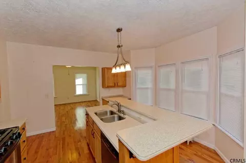 812 Thompson St, Schenectady, NY 12306 photo 8