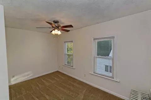 812 Thompson St, Schenectady, NY 12306 photo 16