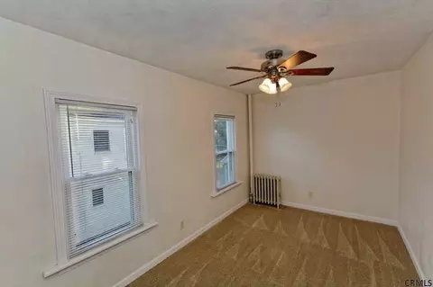 812 Thompson St, Schenectady, NY 12306 photo 18