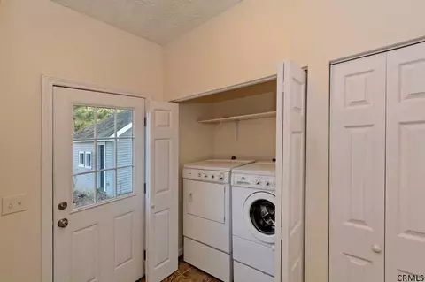 812 Thompson St, Schenectady, NY 12306 photo 14