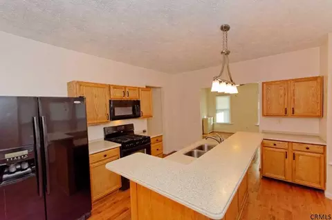 812 Thompson St, Schenectady, NY 12306 photo 7