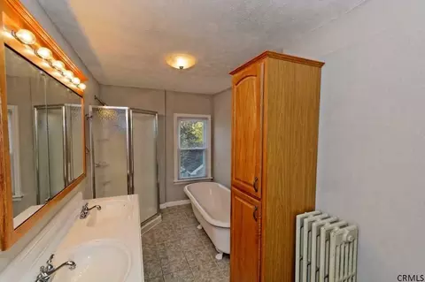 812 Thompson St, Schenectady, NY 12306 photo 19