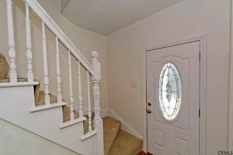 812 Thompson St, Schenectady, NY 12306 photo 3