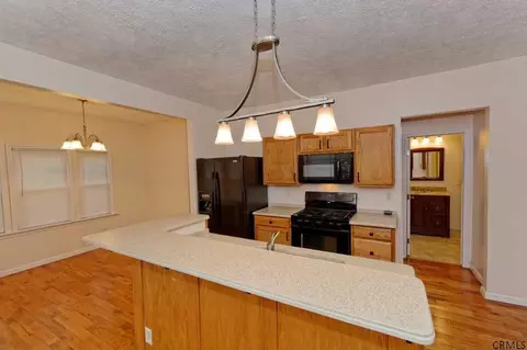 812 Thompson St, Schenectady, NY 12306 photo 6