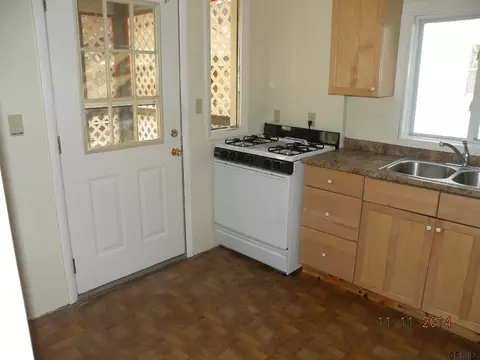 3 Harvard St, Schenectady, NY 12304 photo 4