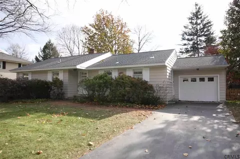 535 Wayne Pl, Delmar, NY 12054 photo 1