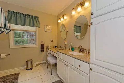 9 Seneca Ct, Slingerlands, NY 12159 photo 17