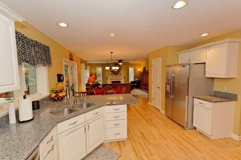 9 Seneca Ct, Slingerlands, NY 12159 photo 15