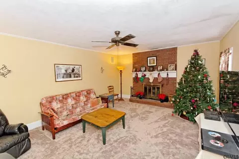 35 Algonquin Rd, Clifton Park, NY 12065 photo 16