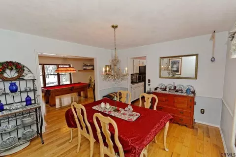 35 Algonquin Rd, Clifton Park, NY 12065 photo 7